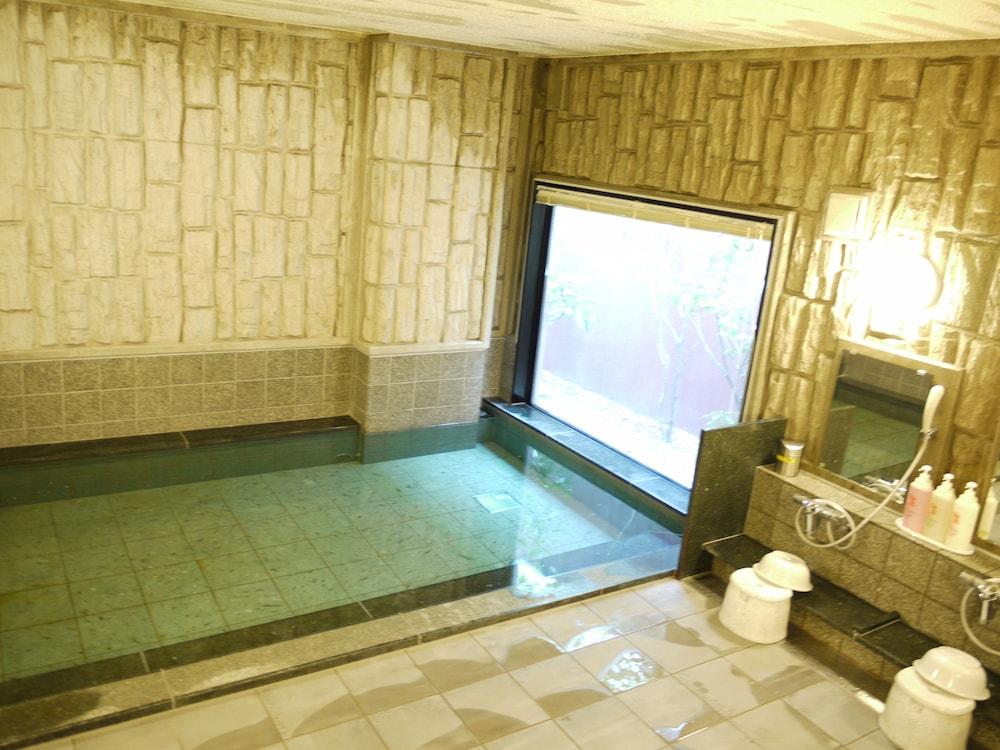 Hotel Route-Inn Niigata Kencho-Minami Exterior photo